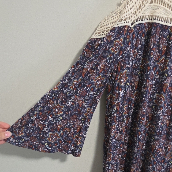 Open-Shoulder Ruffled Tiered Top - Picture 3 of 5